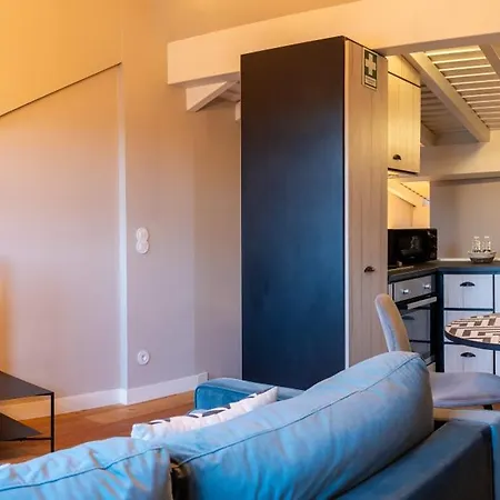 Largo Da Oliveira 4*