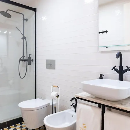 Apartament Largo Da Oliveira 4*