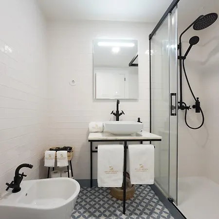 Apartment Largo Da Oliveira *