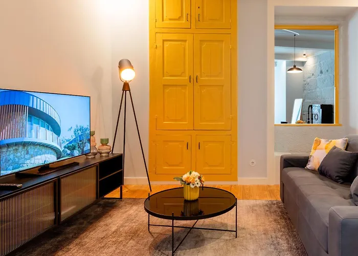 Largo Da Oliveira 4*