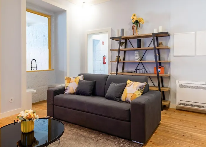 Largo Da Oliveira 4*